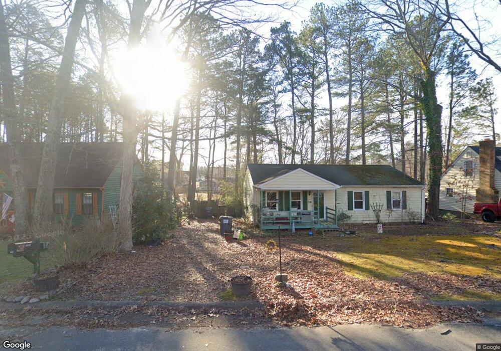 9301 Fox Run Dr, North Chesterfield, VA 23237 - photo 1