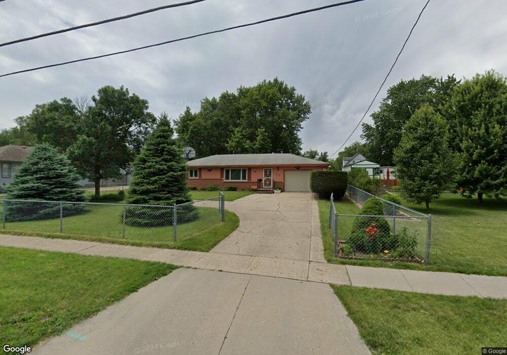 1238 E 29th St, Des Moines, IA 50317 - photo 1