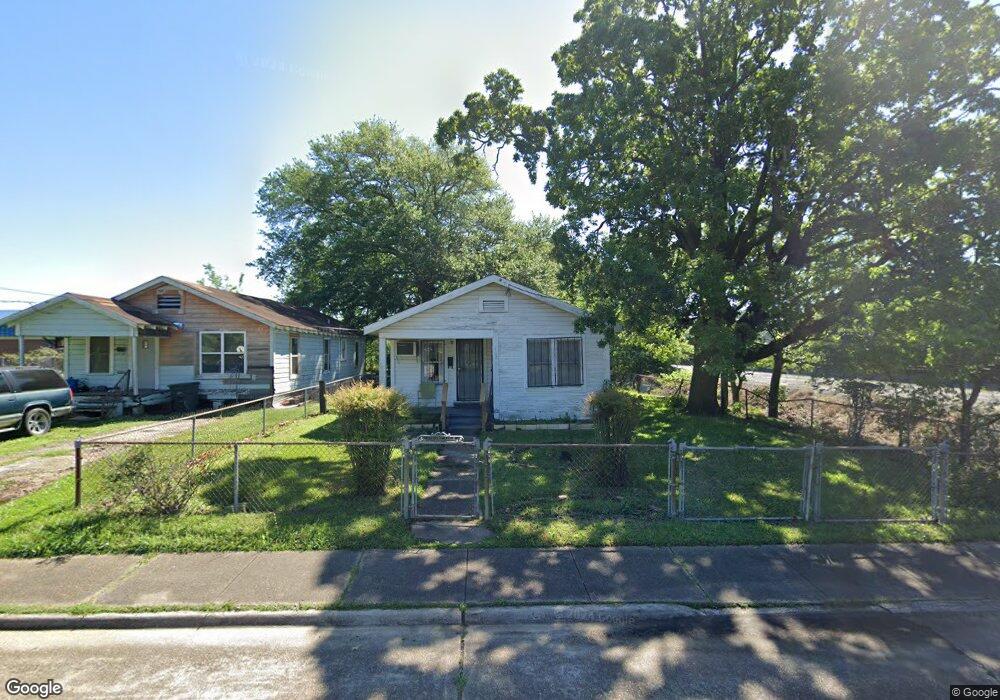 102 N Prater St, Lake Charles, LA 70601 - photo 1