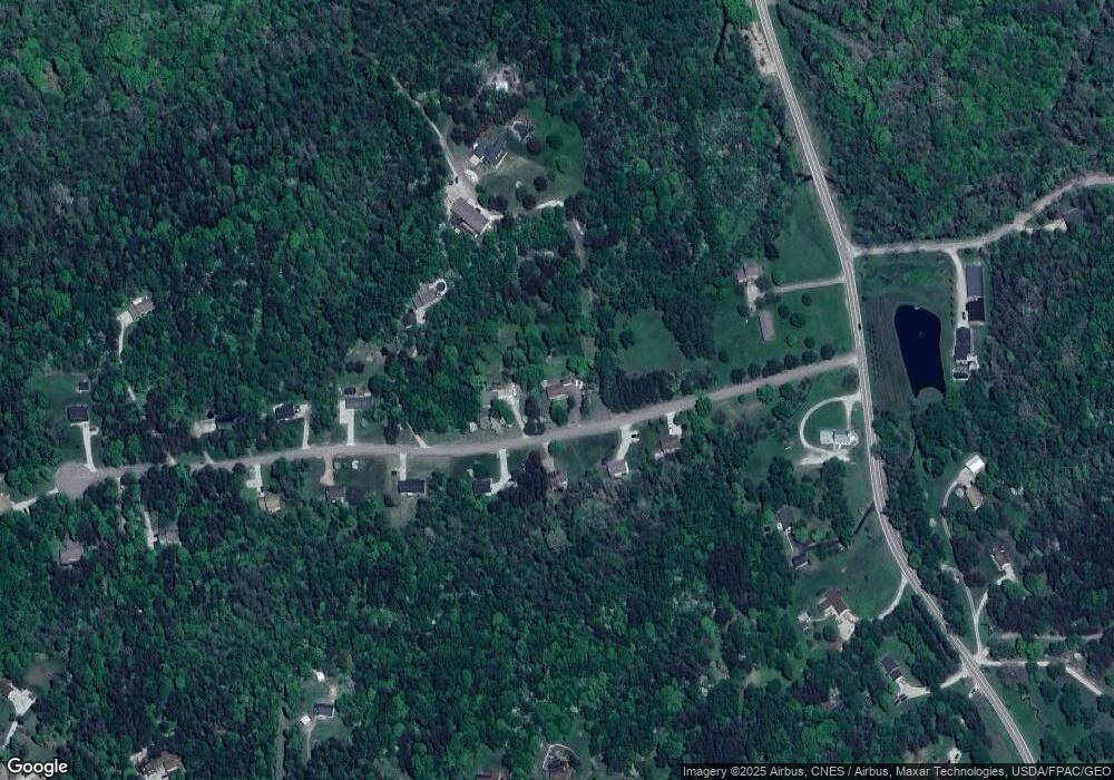 31422 Deerfield Dr, Logan, OH 43138 - photo 1