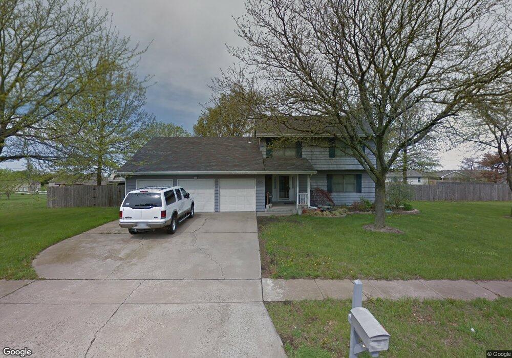 4315 SE Oakview Ln, Topeka, KS 66609 - photo 1