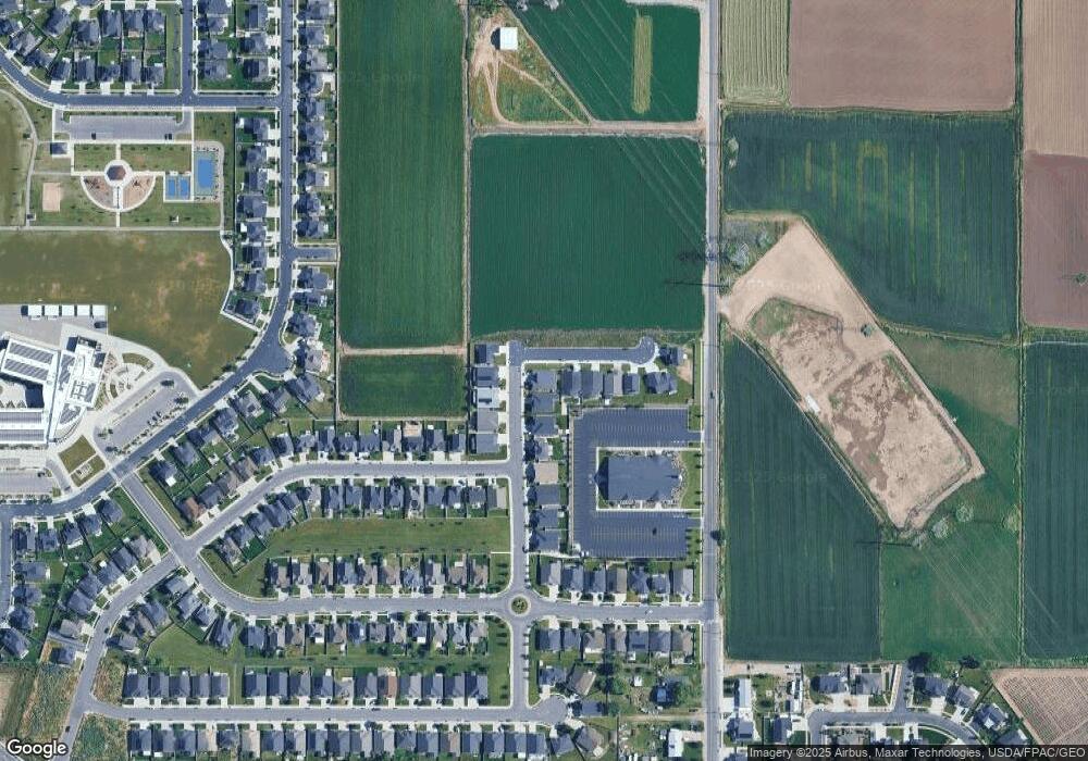 355 S 2300 W unit 708, Layton, UT 84041 - photo 1