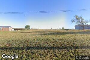 612 E 1st St, Foss, OK 73647