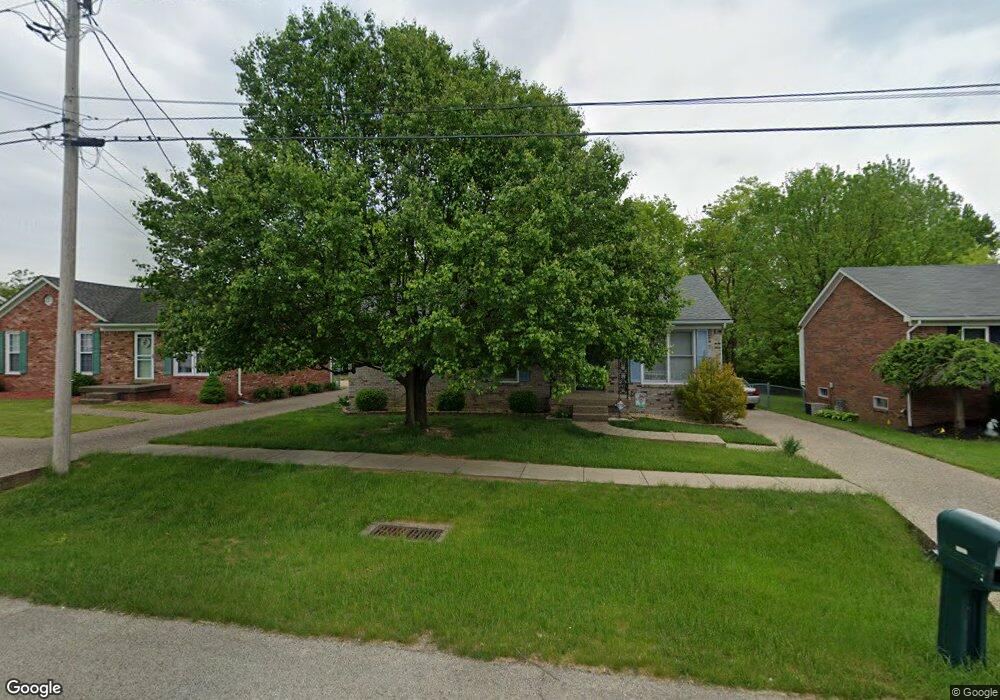9111 Fairridge Dr, Louisville, KY 40229 - photo 1