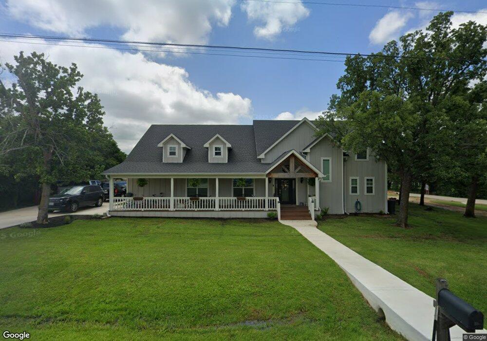 800 Barry Ln, Cleburne, TX 76031 - photo 1