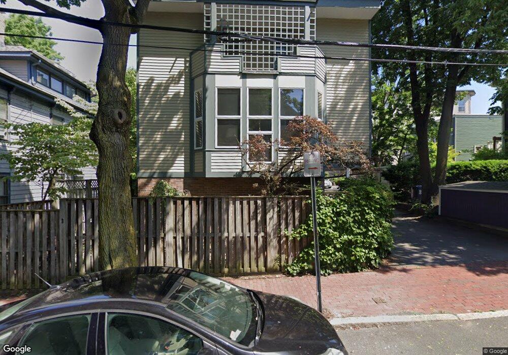 9 Surrey St unit 13, Cambridge, MA 02138 - photo 1
