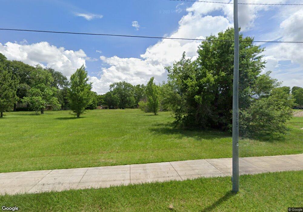 7626 Maple Tree Dr, Houston, TX 77088 - photo 1