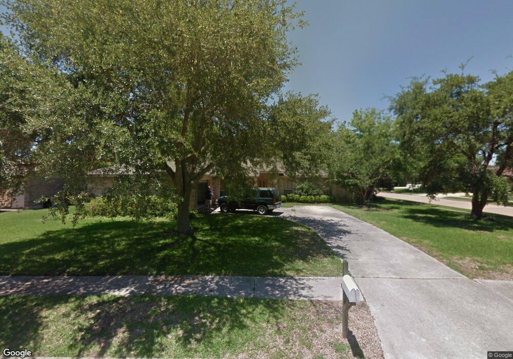 1201 Frontier Ln, Friendswood, TX 77546 - photo 1