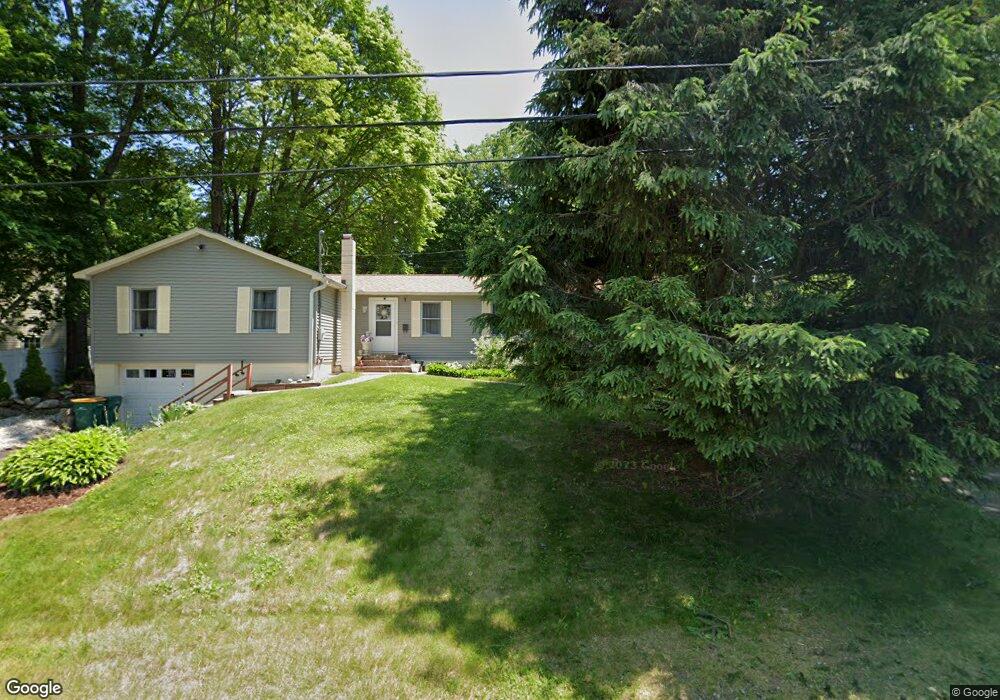 22 Howe St, Rochester, NH 03867 - photo 1