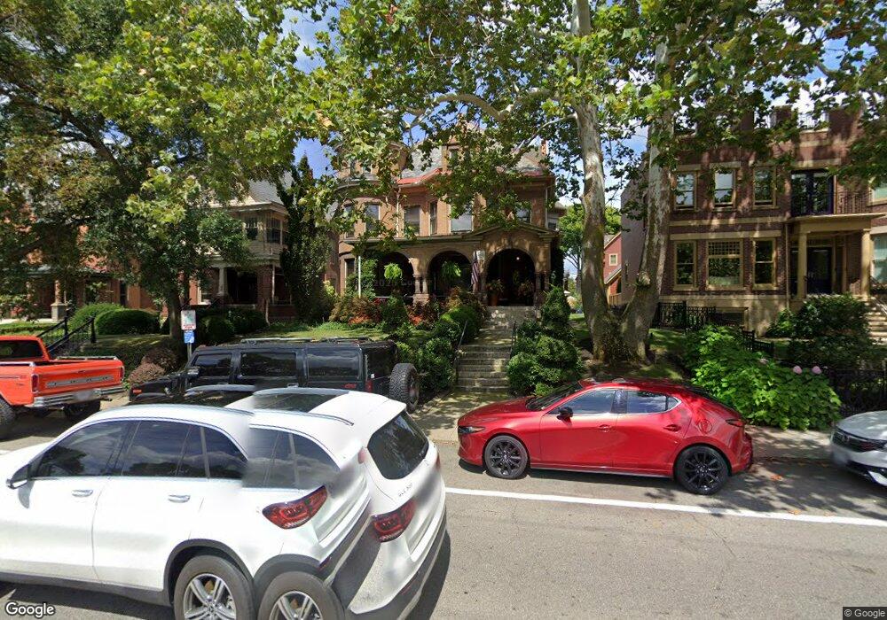 114 Buttles Ave, Columbus, OH 43215 - photo 1