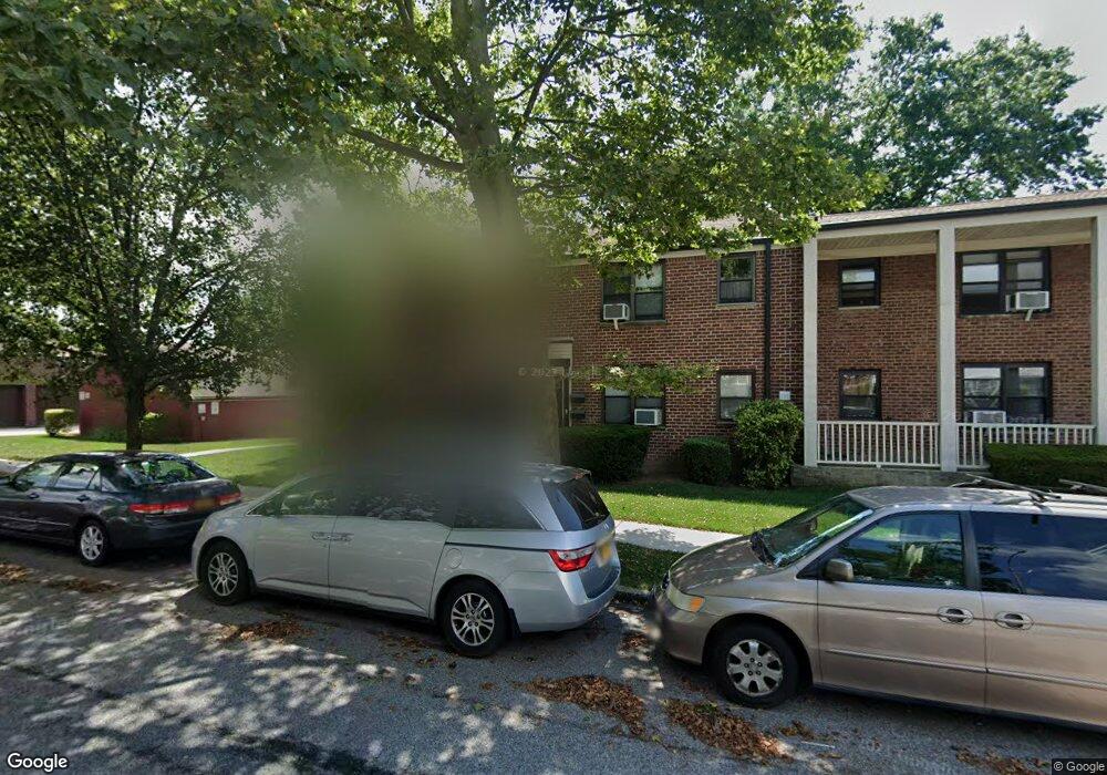 6712 197th St, Fresh Meadows, NY 11365 - photo 1