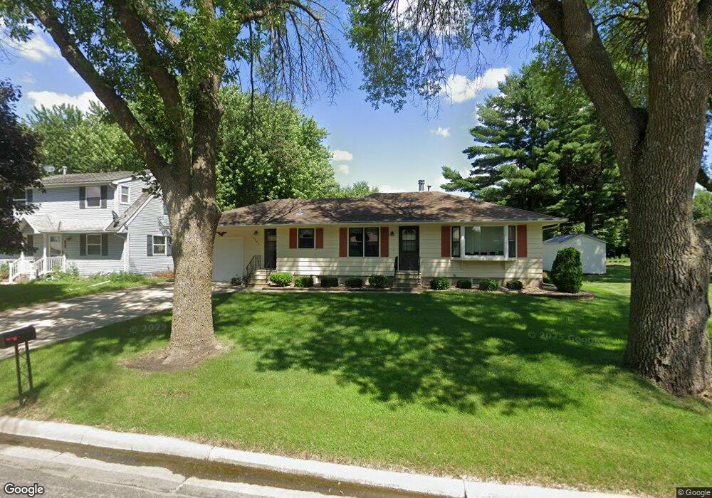 2202 Windsor Rd, Albert Lea, MN 56007 - photo 1