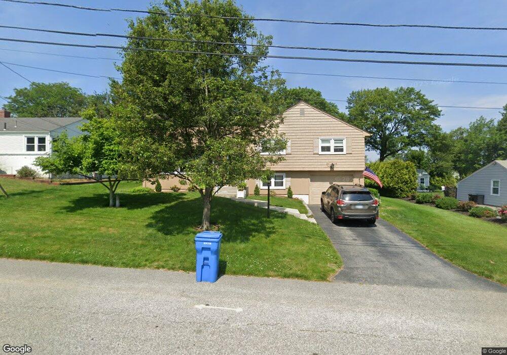 26 Iris Dr, Cranston, RI 02920 - photo 1