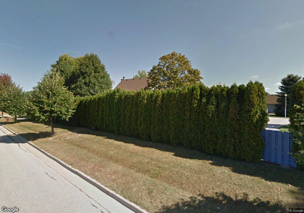 16 Cambridge Park, Frankenmuth, MI 48734 - photo 1