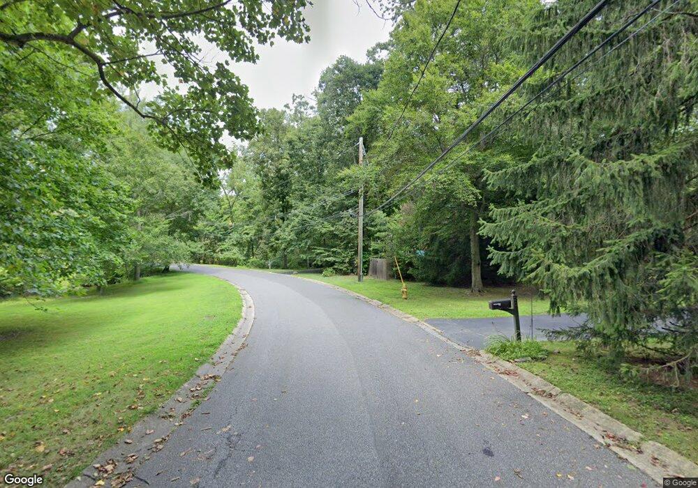 22 Woodland Dr, Glen Mills, PA 19342 - photo 1