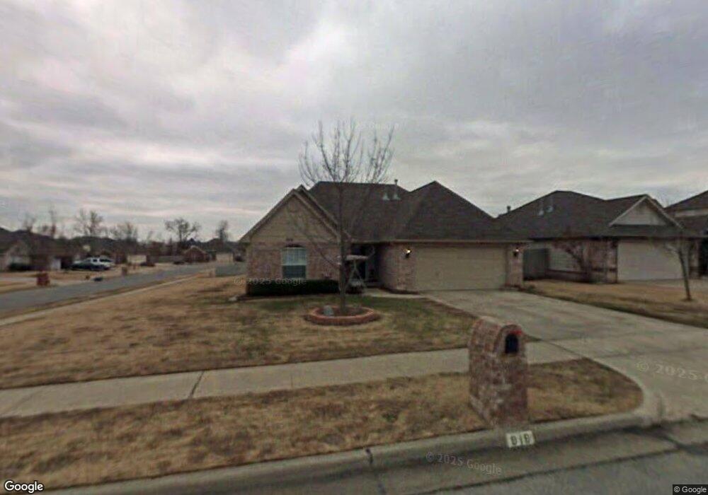 919 W Pittsburg Place, Broken Arrow, OK 74012 - photo 1