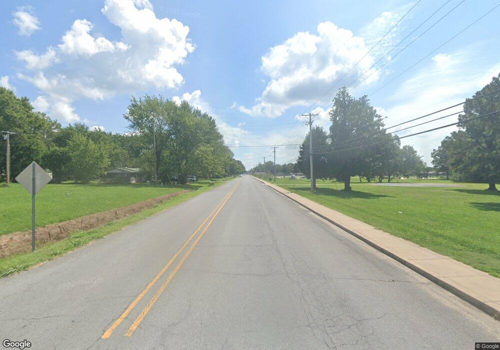 100 N Pine Ave, Gentry, AR 72734 - photo 1