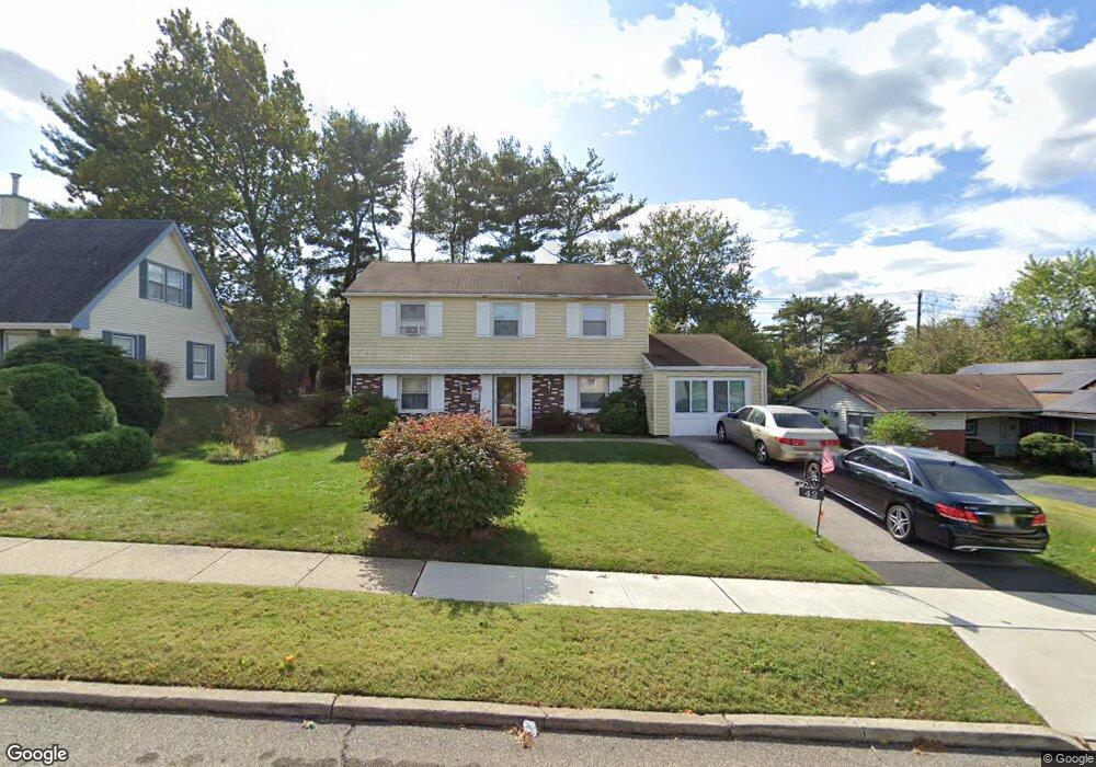 42 Pheasant Ln, Willingboro, NJ 08046 - photo 1