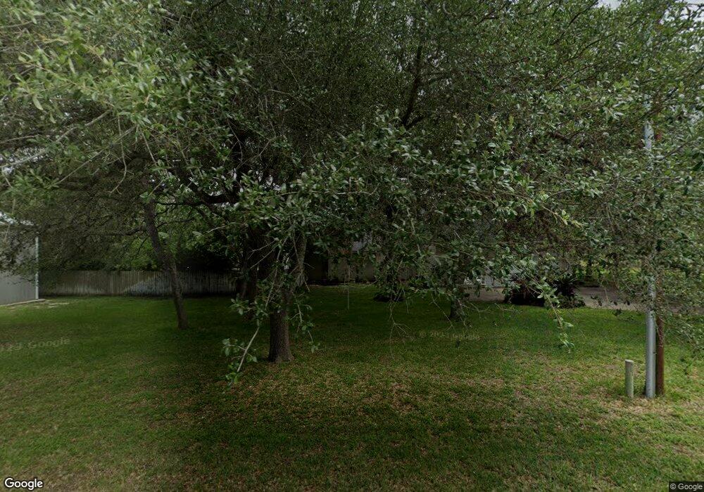 0 N Windsor unit 1899880, Beeville, TX 78102 - photo 1