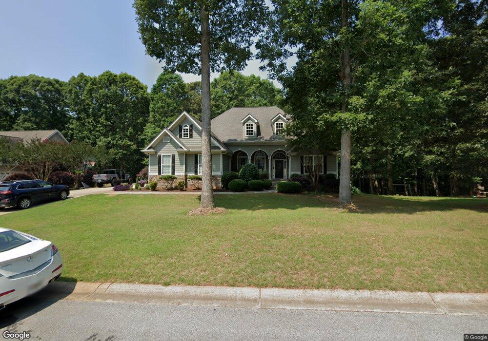 534 Southampton Cir, Hoschton, GA 30548 - photo 1