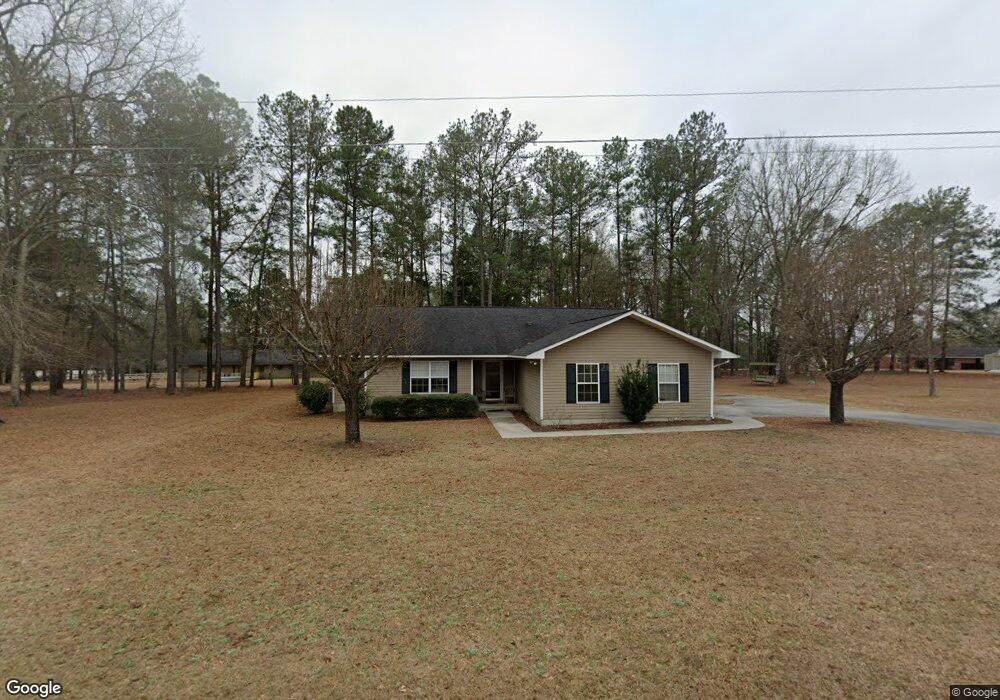 605 Mockingbird St, Mount Vernon, GA 30445 - photo 1
