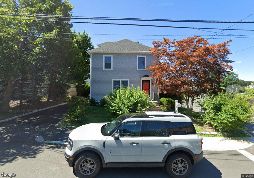 34 Baldwin Rd, Marblehead, MA 01945 - photo 1