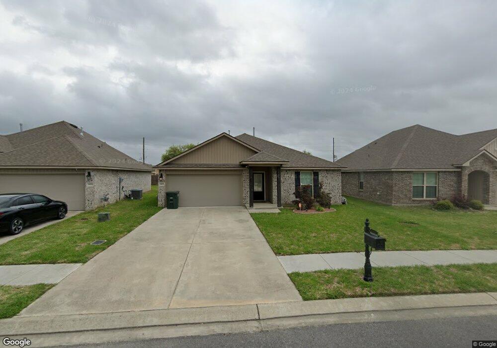 3857 E Lake Michele Cir, Lake Charles, LA 70607 - photo 1