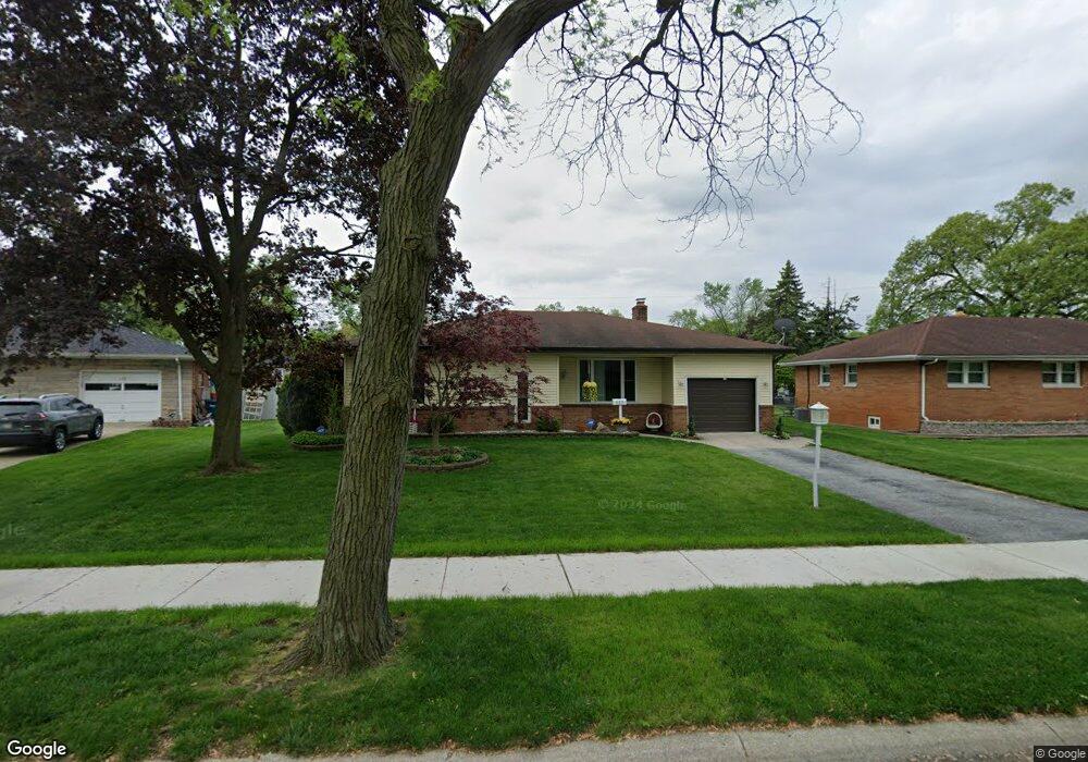 137 W Oak Place, Griffith, IN 46319 - photo 1