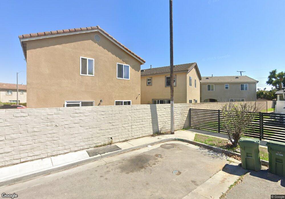 880 W Kemp Ct, Compton, CA 90220 - photo 1