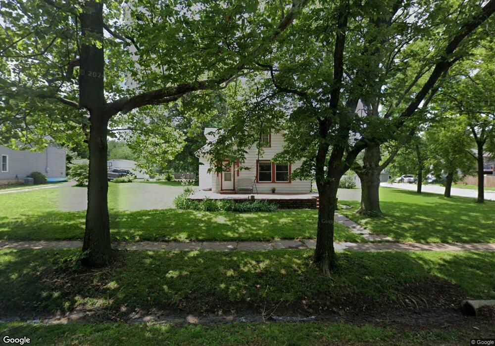 409 Highland Ave, Hoyt, KS 66440 - photo 1