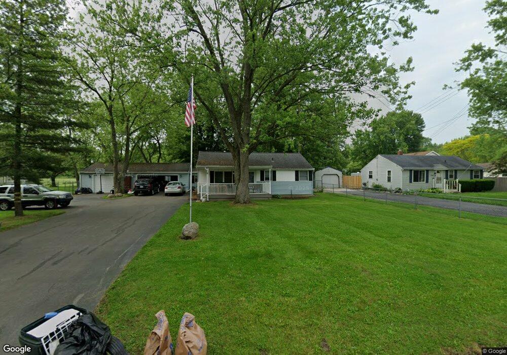 5118 Roberts Dr, Flint, MI 48506 - photo 1