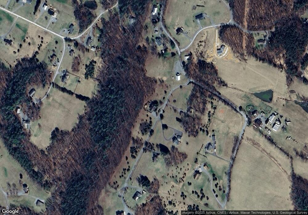 94 Top Meadow Ln, Berkeley Springs, WV 25411 - photo 1