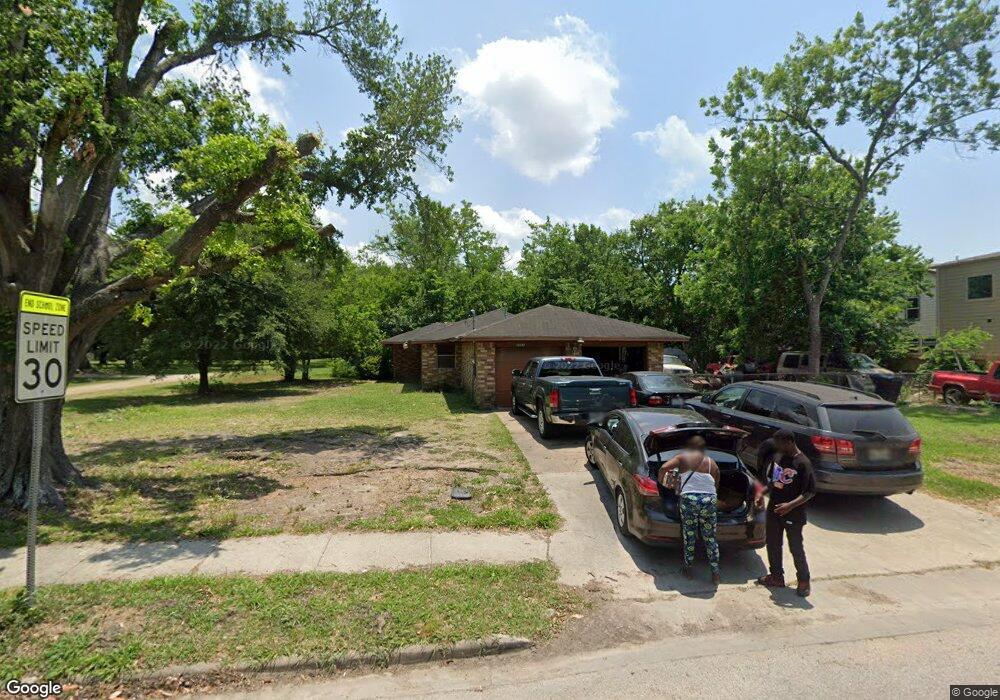 8203 Coffee St, Houston, TX 77033 - photo 1