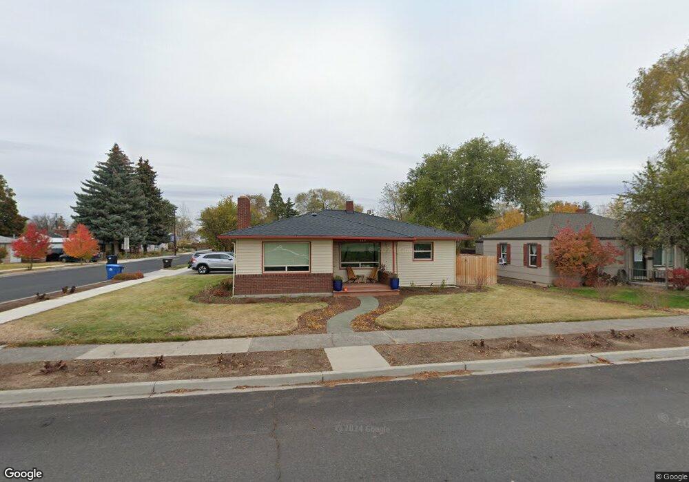 348 NW 10th St, Redmond, OR 97756 - photo 1