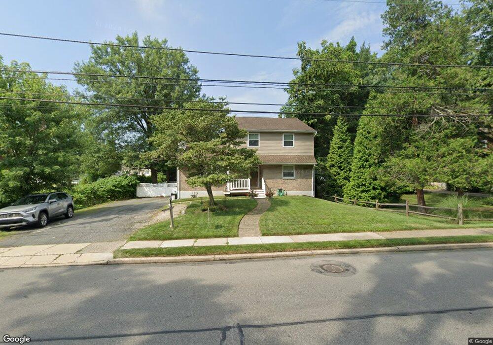 917 Kedron Ave, Morton, PA 19070 - photo 1