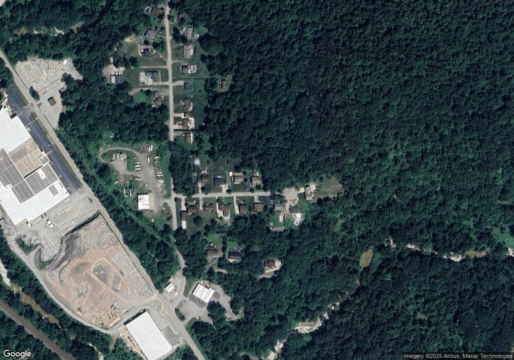 12160 Pine Crest Ct, Trafford, PA 15085 - photo 1