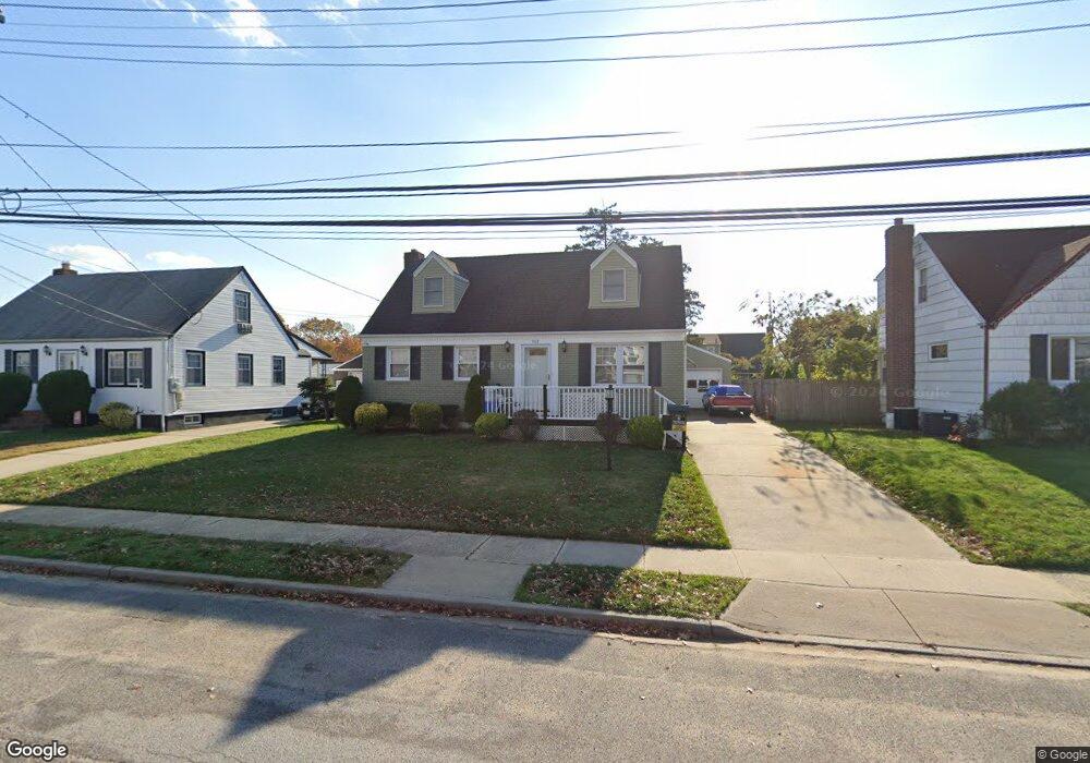 502 Chelsea Rd, Oceanside, NY 11572 - photo 1