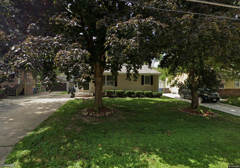 4144 52nd St, Des Moines, IA 50310 - photo 1