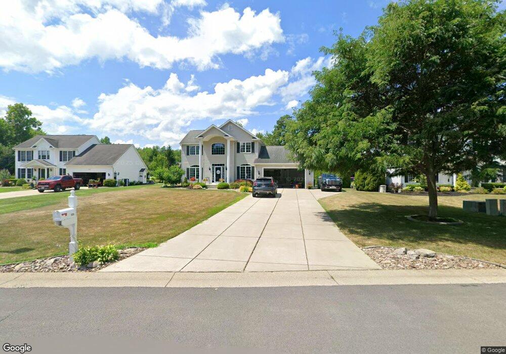 7374 Graydon Dr, North Tonawanda, NY 14120 - photo 1