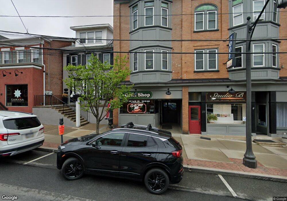 35 E Philadelphia Ave, Boyertown, PA 19512 - photo 1