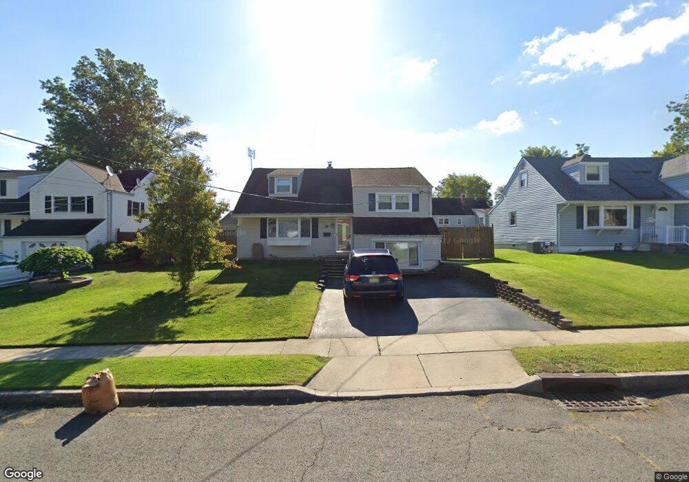 19 Tekening Way, Trenton, NJ 08690 - photo 1