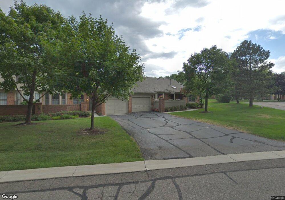 7169 Westchester, West Bloomfield, MI 48322 - photo 1