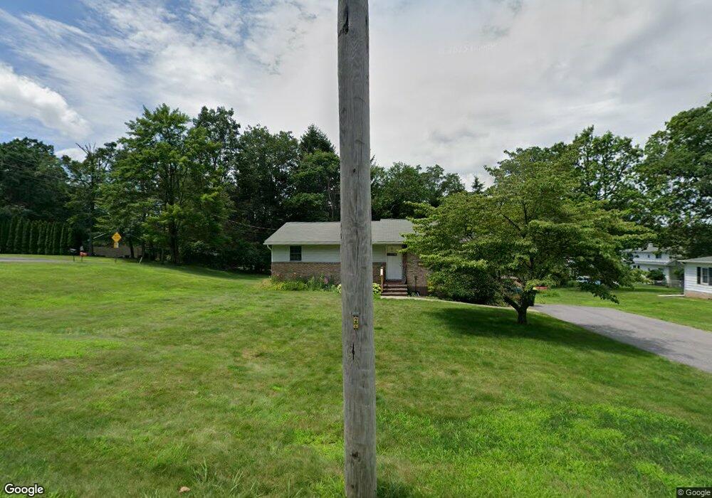 17 Yeager Rd, Mountain Top, PA 18707 - photo 1