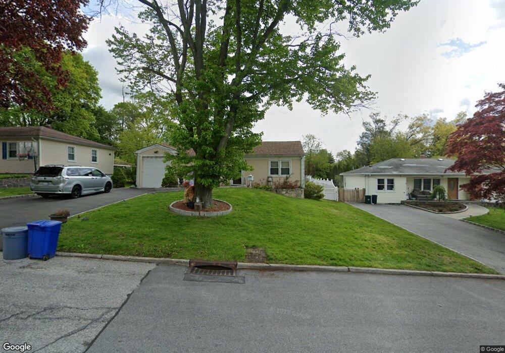 10 Osage Dr W, Ossining, NY 10562 - photo 1