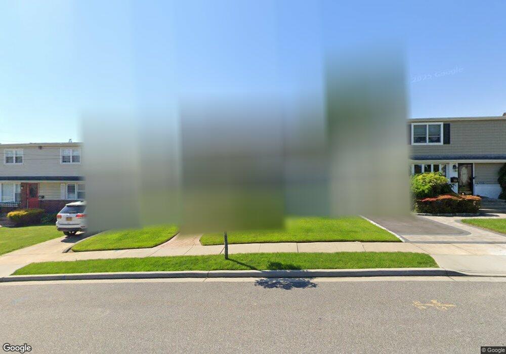 259 Dow Ave, Mineola, NY 11501 - photo 1