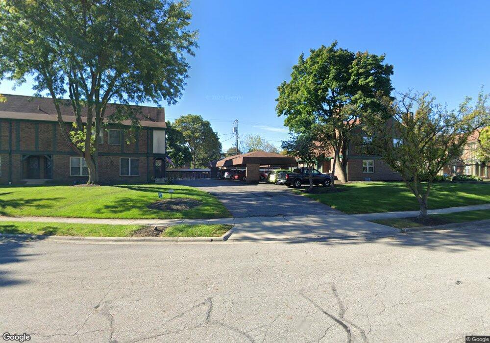 1536 Lafayette Dr unit 1536B, Columbus, OH 43220 - photo 1