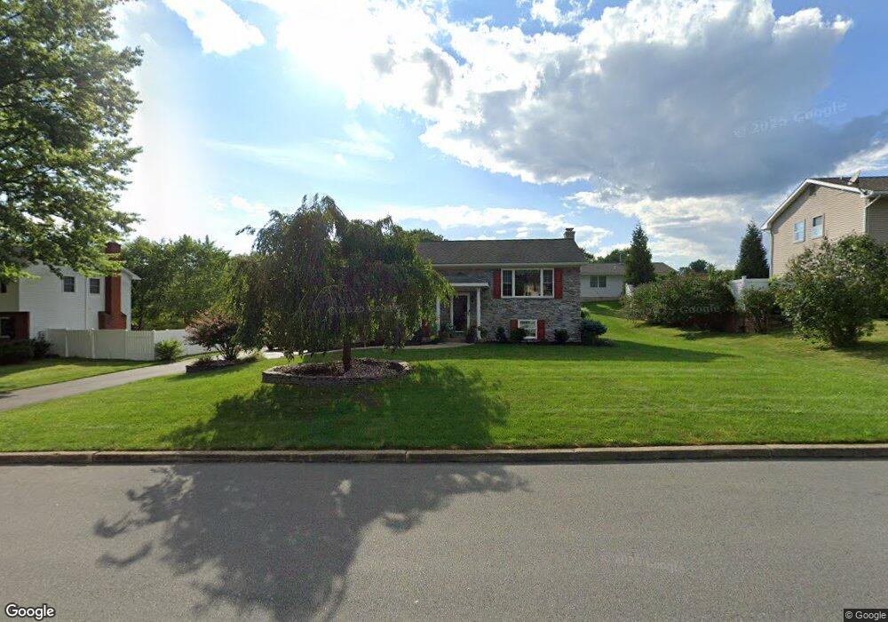 2212 Meadow Lane Dr, Easton, PA 18040 - photo 1