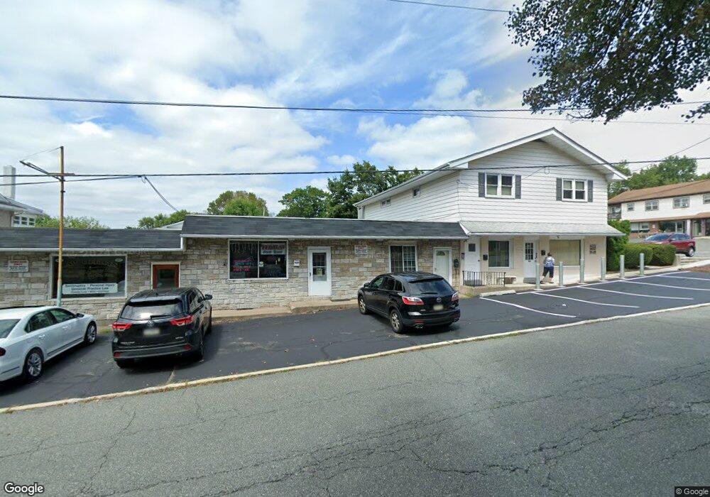 939 N Hanover St, Pottstown, PA 19464 - photo 1