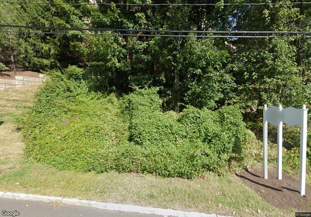 804 Somerset St unit 4, Watchung, NJ 07069 - photo 1