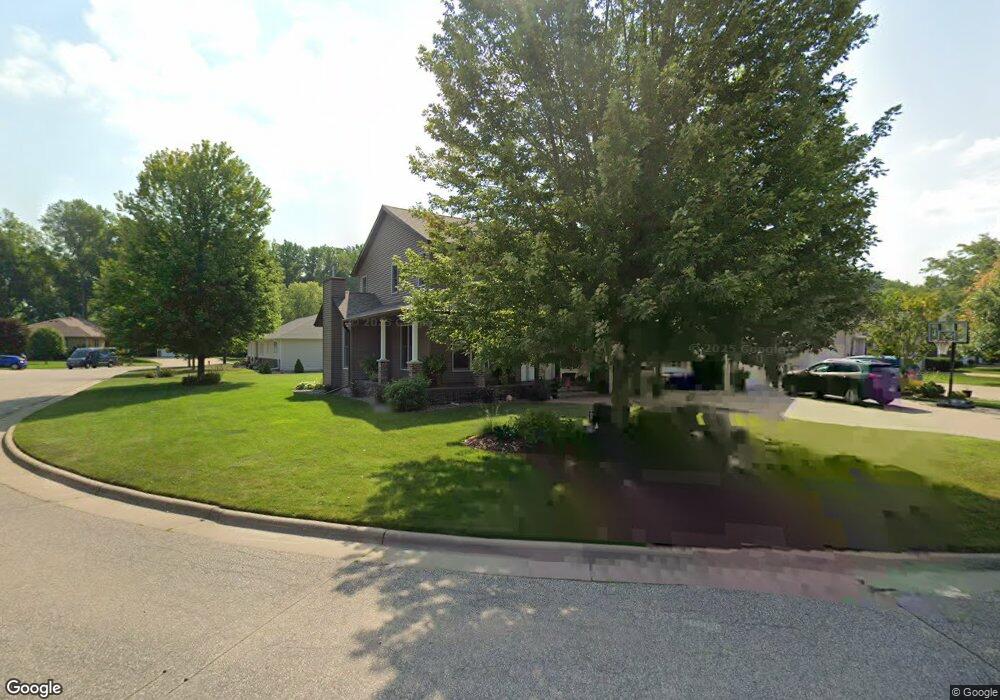 136 Waterford Cir, Winona, MN 55987 - photo 1